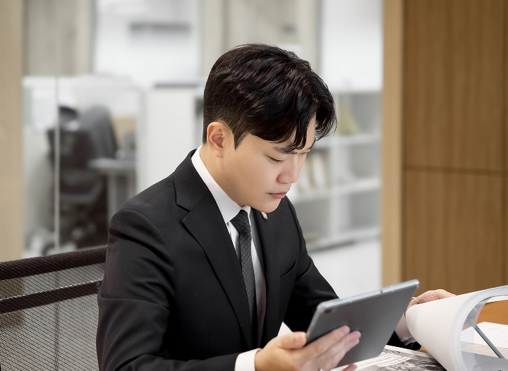 사건을 구조화하는 4단계 시퀀스 - 첫번째 이미지